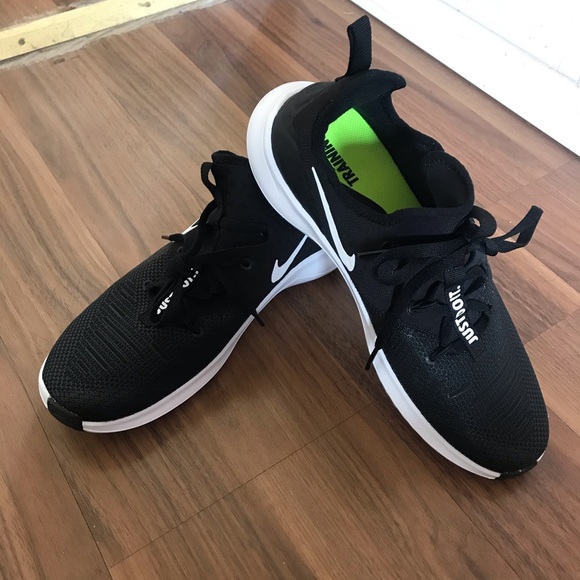 Nike Shoes - Picture 3 of 4